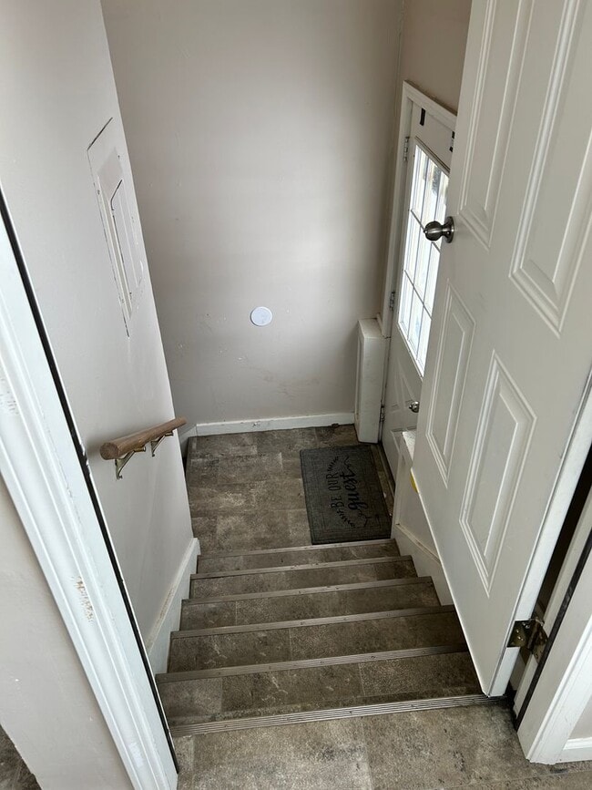 Duplex by Base Unidad Upstairs Rental Great Falls, MT