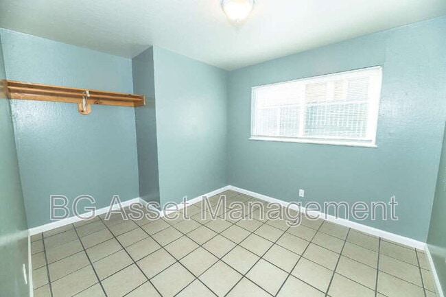 Photo - 1529 23rd St Unit B