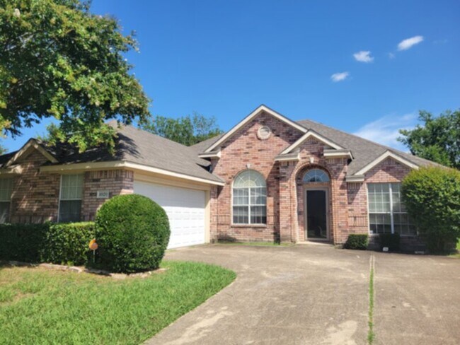 Charming 4-Bedroom Home in Mesquite! - Charming 4-Bedroom Home in Mesquite!