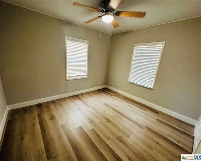 1409 E Mistletoe Ave Rental House Rental in Victoria, TX