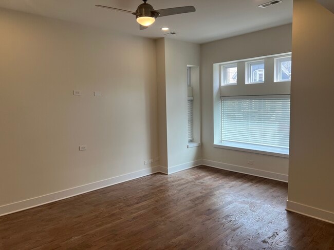 Photo - 2750 W Wilcox St Apartments