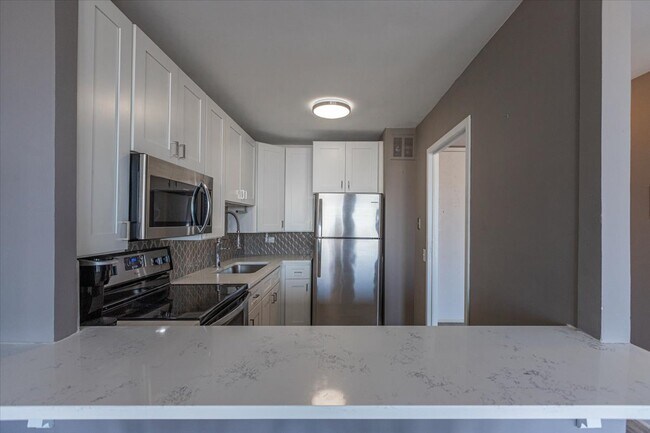 Photo - 5445 N Sheridan Rd Unit 1905