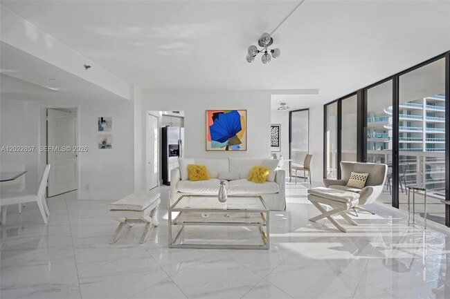 Photo - 20185 E Country Club Dr Unidad 1104