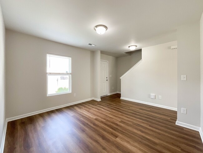 Photo - 337 Jared Steele Ln