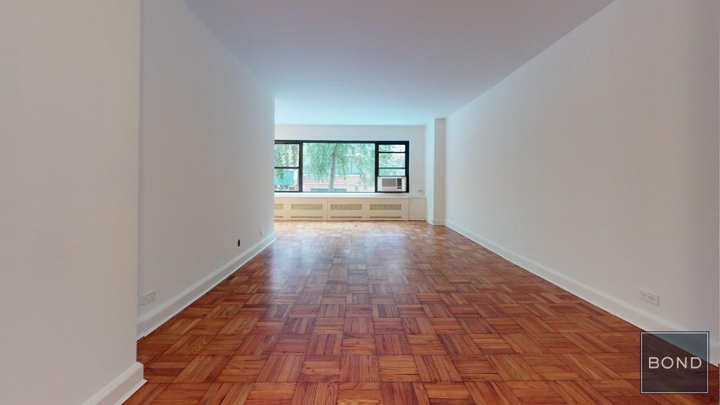 Photo - 412 E 55th St Apartamento Unidad 10F