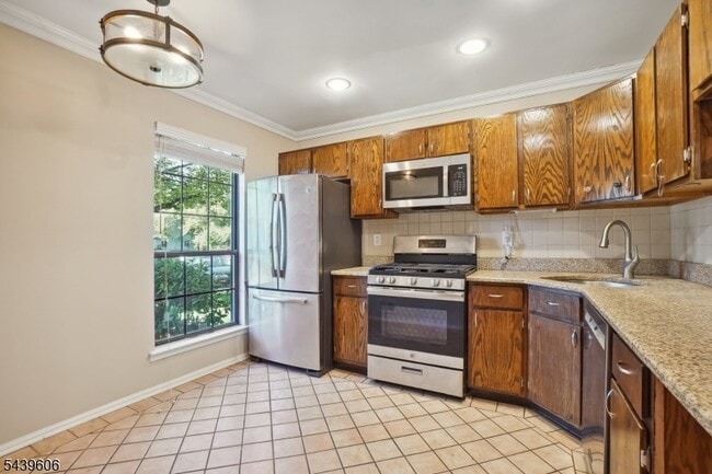 Photo - 96 Baldwin Ct
