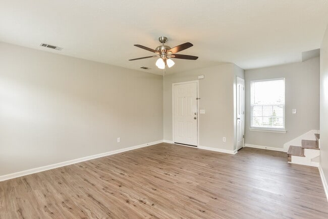 Photo - 1214 Elisha Ct