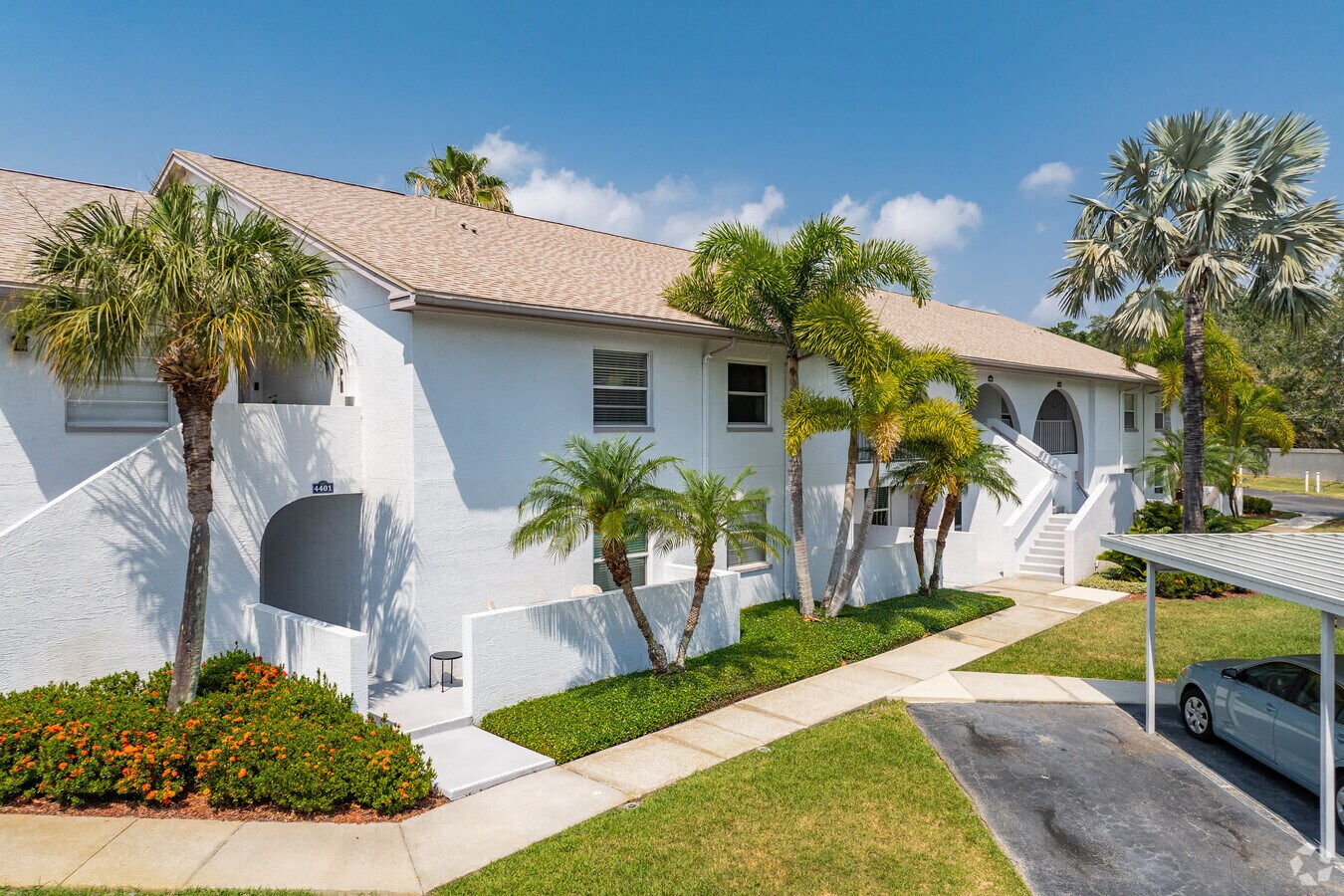 3201-3211 Landmark Dr Clearwater, FL - Landmark Place