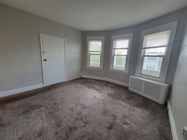 Photo - 206 Cambridge Ave Unit 206 Cambridge Ave Garfiel