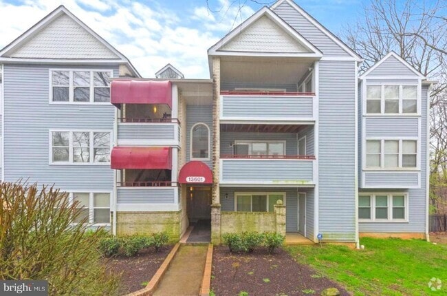 Building Photo - 13601 Sir Thomas Way Unit 2-C-42 Rental