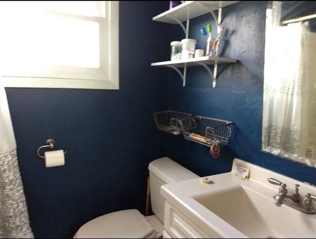 Photo - 338 Ellis St