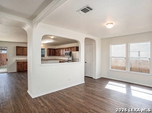 Photo - 742 Pinafore St