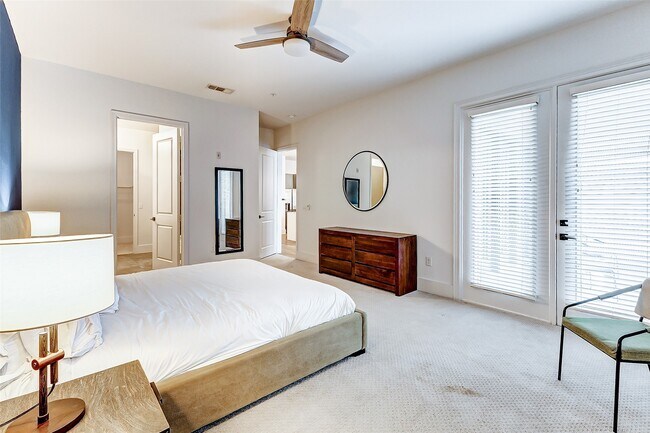 Photo - 1508 Blodgett St Unit 306