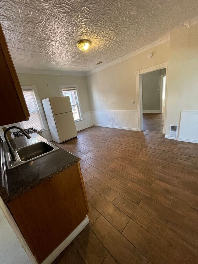 Photo - 11 Kline St Unit 11 KLINE ST. 2ND FLOOR