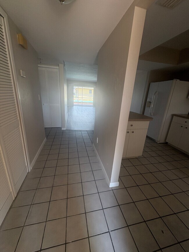Photo - 706 SE 13th Ct Unidad D