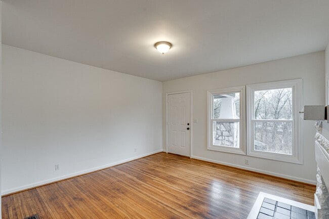 Photo - 209 N Germantown Rd