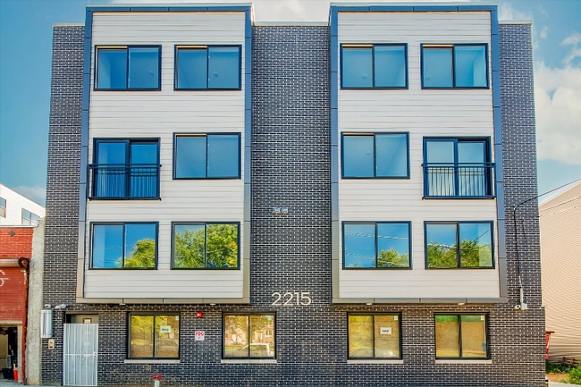 Building Photo - 2215 N 7th St Rental