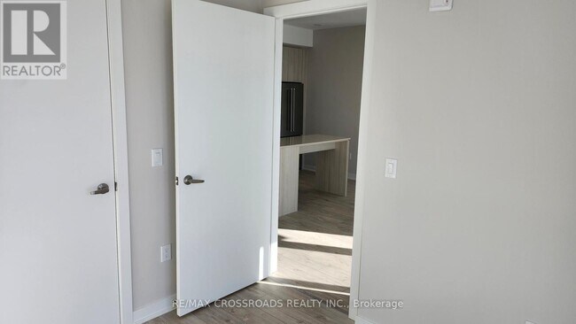 Photo - 720 Whitlock Ave Unité 511