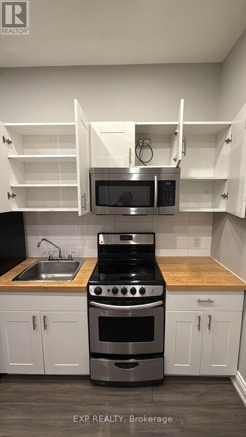 Photo - 70 Victoria Ave S Unit 4