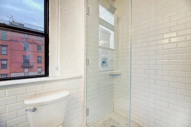 Photo - 63 Spring St Unit 5