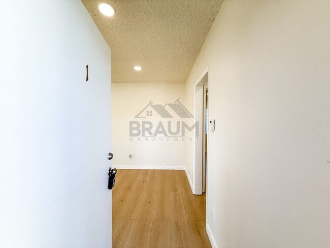 Photo - 6336 Tujunga Ave Unidad 1