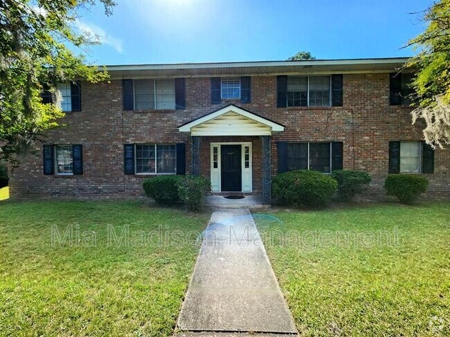 Building Photo - 4407 Caroline Dr Rental