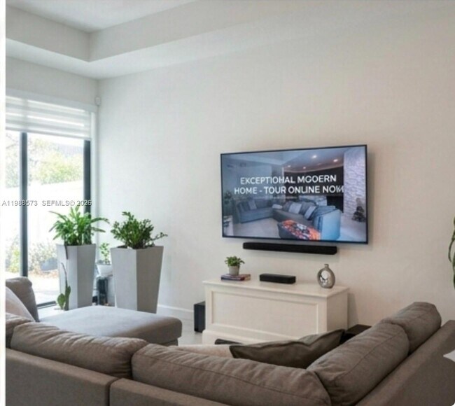 Photo - 312 NW 36th Ave