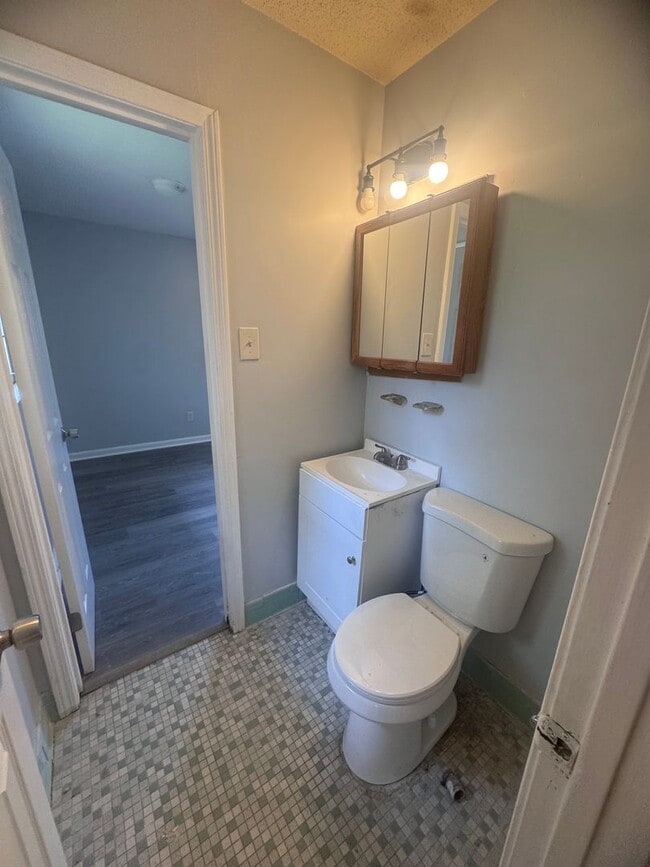 Photo - Newly Renovated Southlawn Home