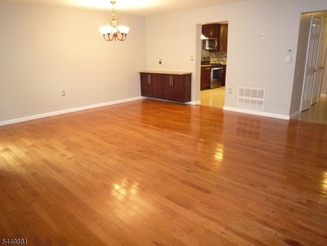 Photo - 222 Wildflower Ln