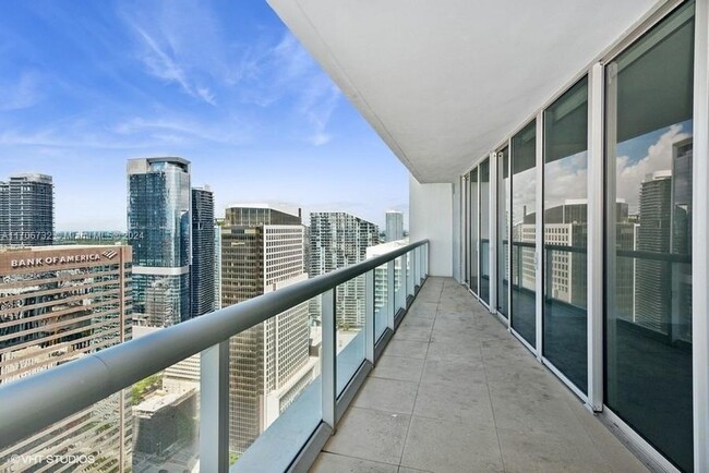 Photo - 495 Brickell Ave Condo Unit 4605