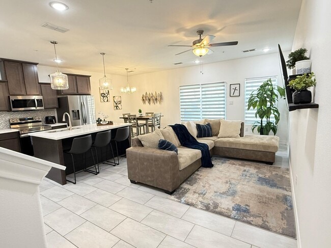 Photo - 9916 Kaspar Dr Unidad 9916