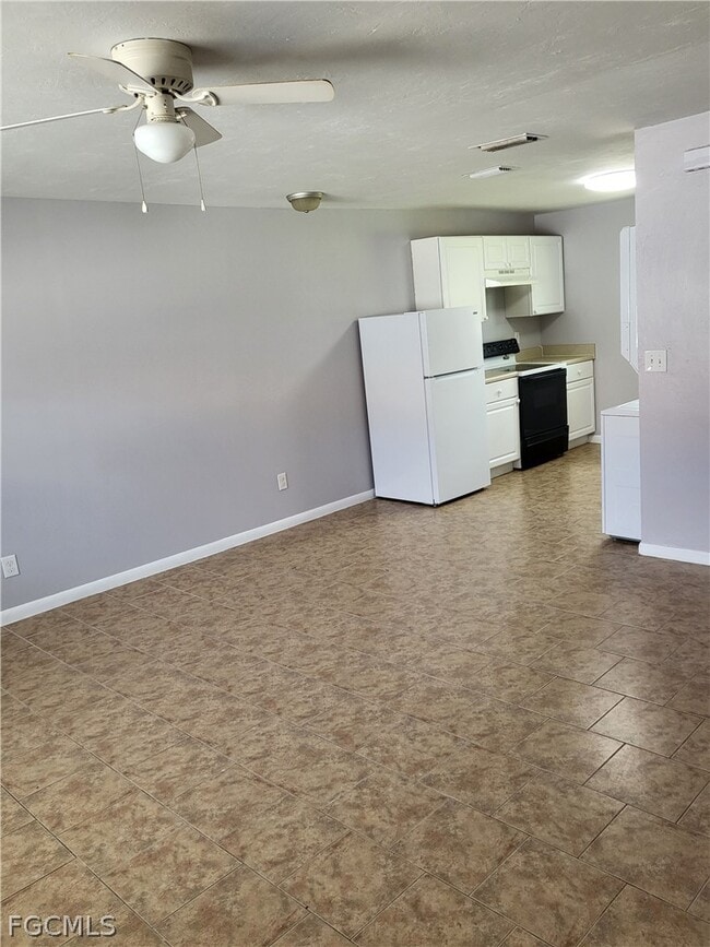 Photo - 1916 High St