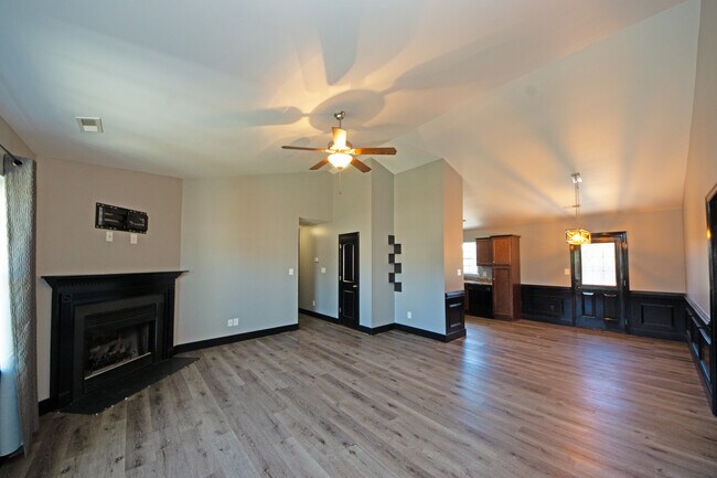 315 Basil Ct