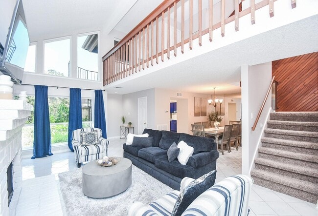 Building Photo - 18143 Bal Harbour Dr Rental