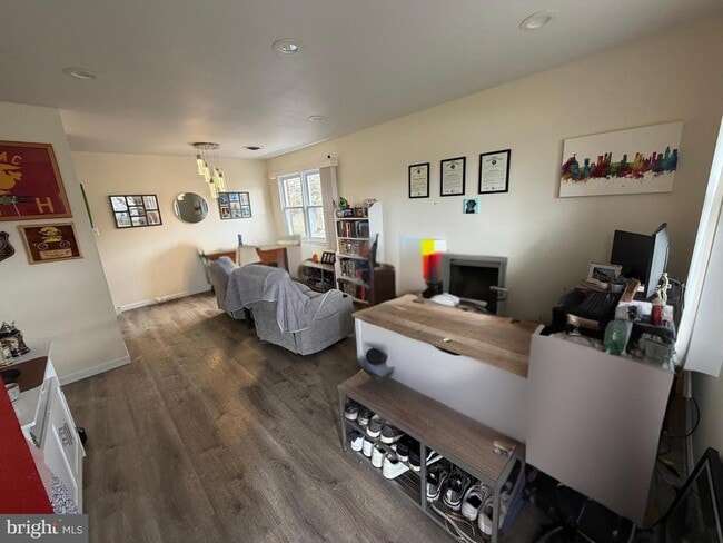 Photo - 7608 Heritage Dr