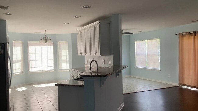 Photo - 2233 Blakers Blvd