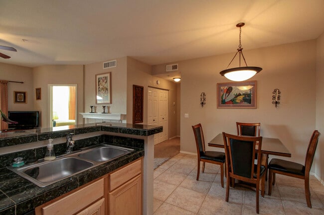 Photo - 1500 E Pusch Wilderness Dr