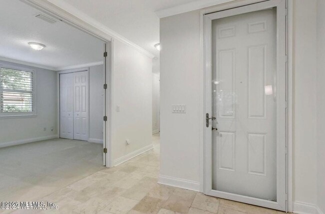 Photo - 156 Hidden Palms Ln Unidad 102