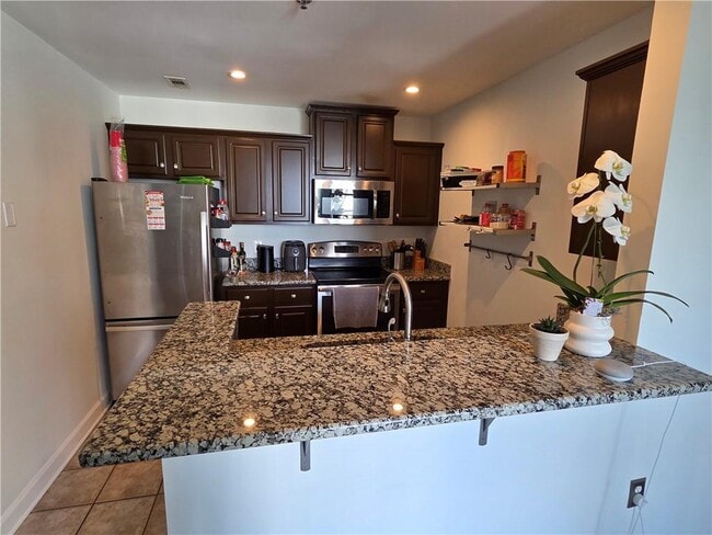 Photo - 1101 Juniper St NE Unidad 1118