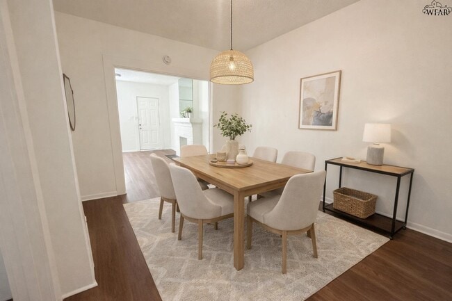 Photo - 611 Sunset Dr