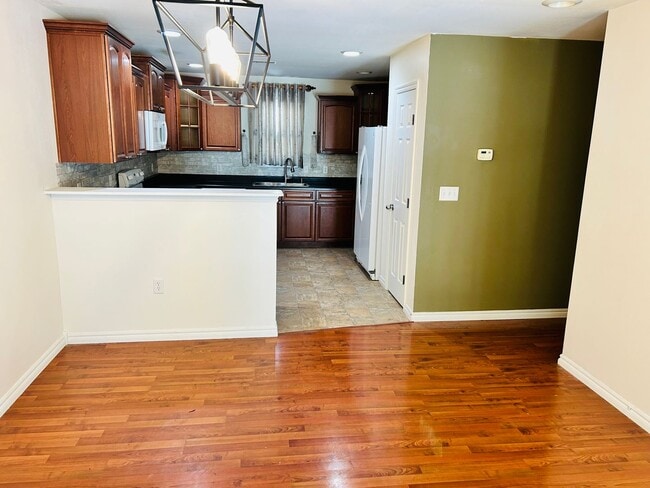 Photo - Spacious Townhome, Close to Fort Riley!