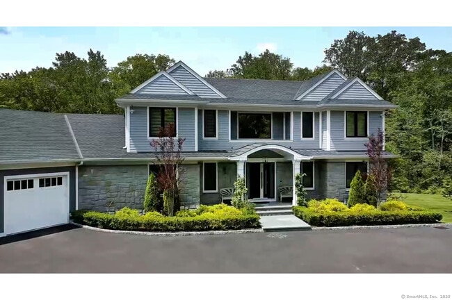 Building Photo - 9 Grey Fox Lane Rental