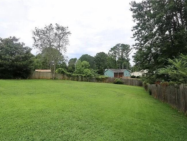 Photo - 3132 Robindale Rd