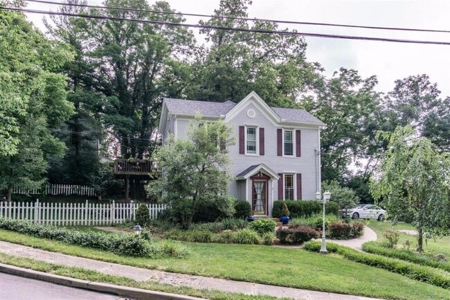 Photo - 3658 Archer Ave Unidad 1