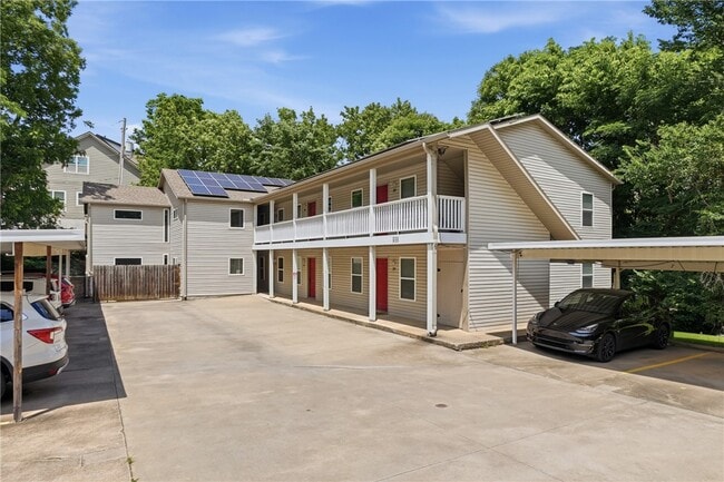 Building Photo - 938 W Cleveland St Unit 104