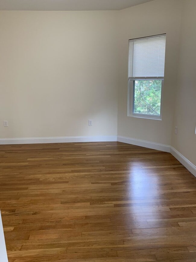 Photo - 6/1 No Fee! Sunny, updated 3BR in Porter Sq!