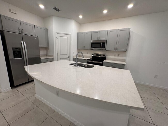 Photo - 2906 Canary Ave