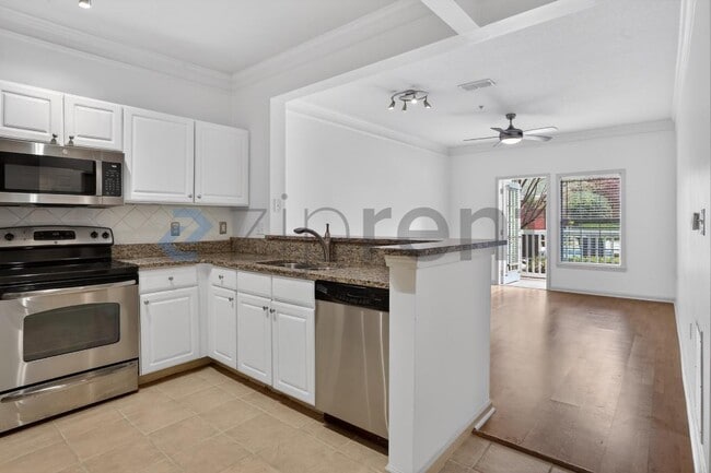 Photo - 1111 Westchester Ridge NE