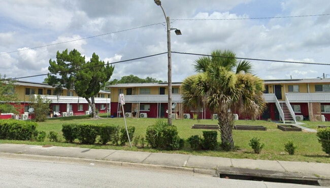 Building Photo - 3001 C.R. Smith St Unit 23