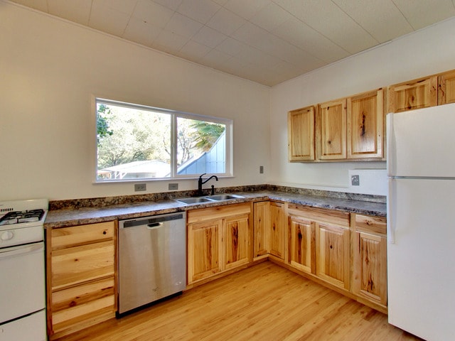 Photo - 945 Midpine Way